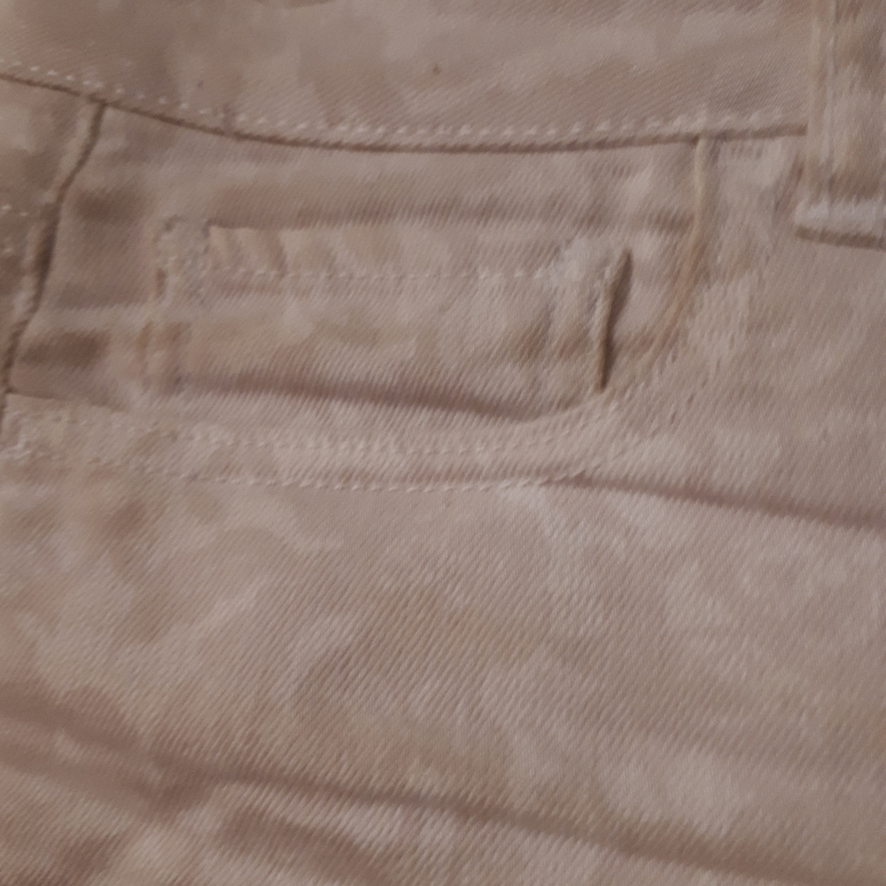 Short - Picture 2 of 2